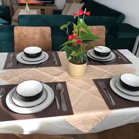 Apartman Tatra Billetee S Luxusnym Vyhladom Na Vysoketatry A Sukromnym Wellness Poprád