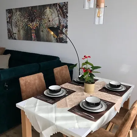 Apartmán Tatra Billetee S Luxusnym Vyhladom Na Vysoketatry A Sukromnym Wellness Poprad