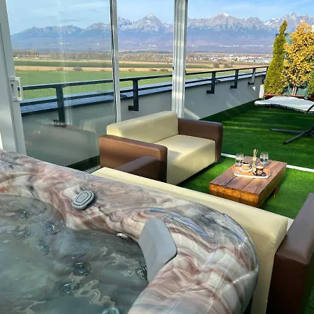 Tatra Billetee S Luxusnym Vyhladom Na Vysoketatry A Sukromnym Wellness Apartment Poprad